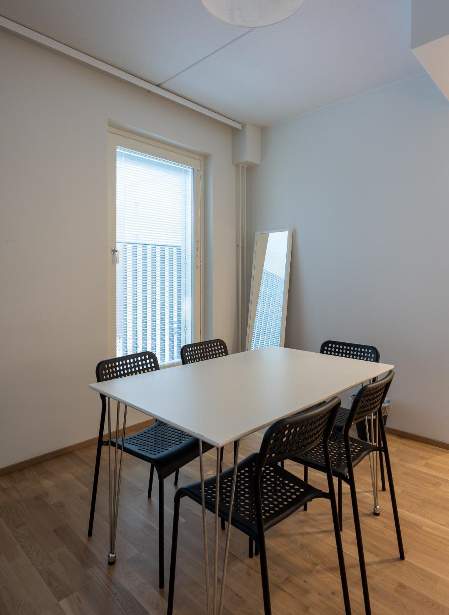 Easy Stay Rooms & Apartments Near Airport Vantaa Exterior photo